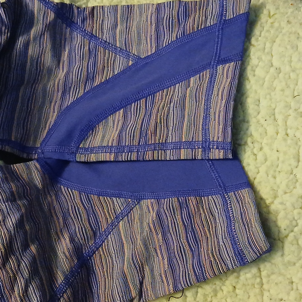 Women's Purple & Blue Striped Lululemon Leggings 8 - Picture 3 of 5